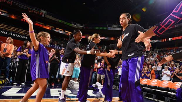 Coach Mia Leads the Way for the Mercury